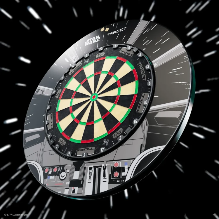 target-darts-star-wars-millenium-falcon-surround-and-board_2_.webp
