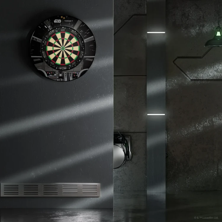 target-darts-star-wars-millenium-falcon-surround-and-board_7_.webp